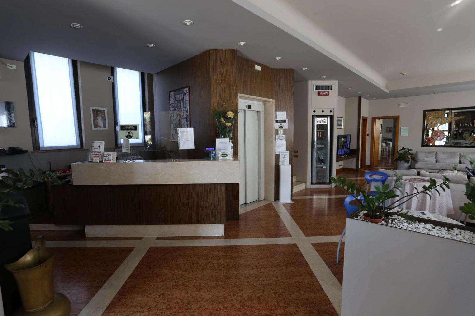 Hotel Roma Bussolengo Exteriör bild